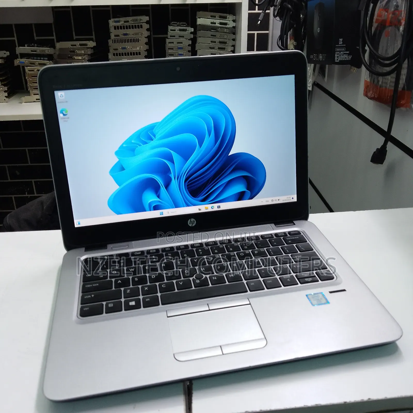 Laptop HP EliteBook 820 G3 8GB Intel Core I7 SSD 256GB