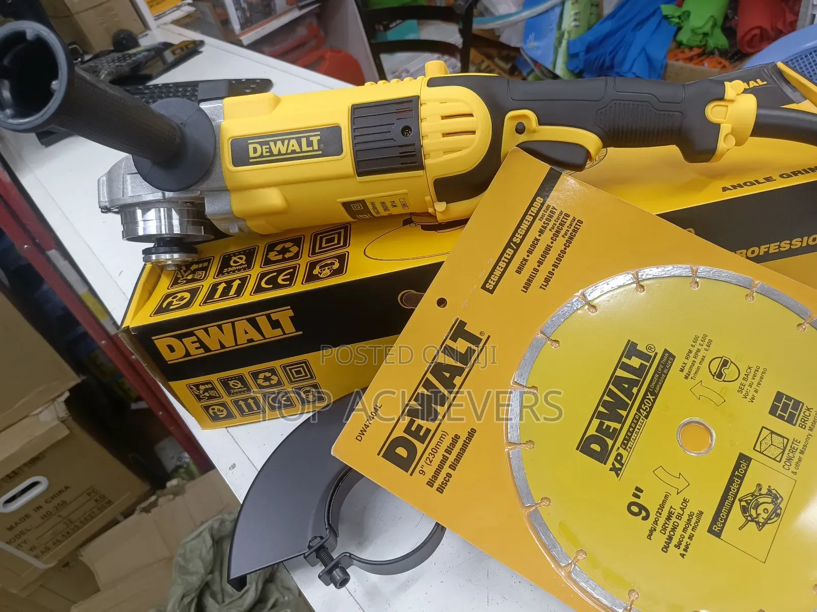 Dewalt Angle Grinder '9 2800w