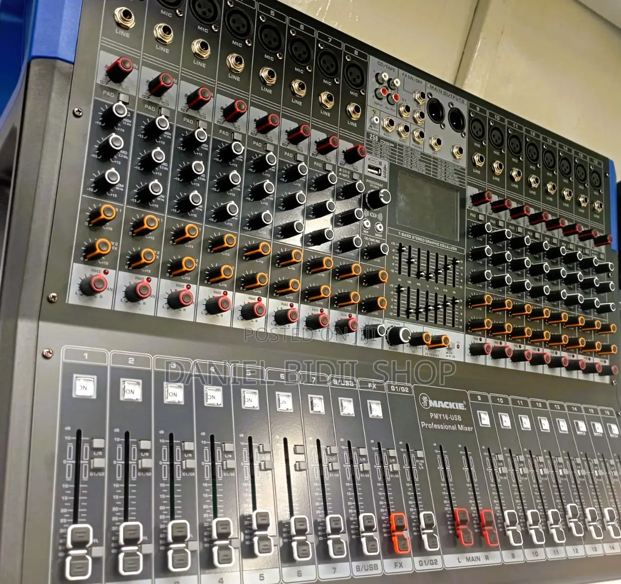 PMX 16 Channel Powered Mixer