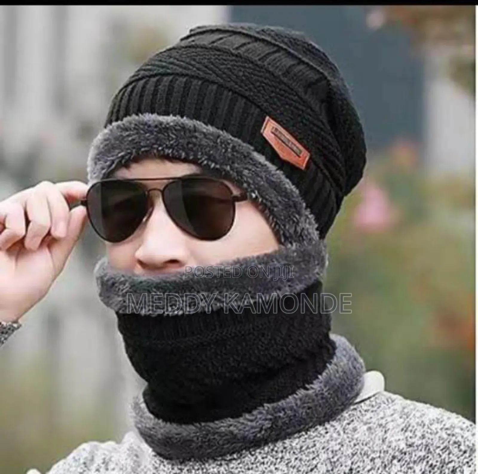 Designer Marvin+Scarf