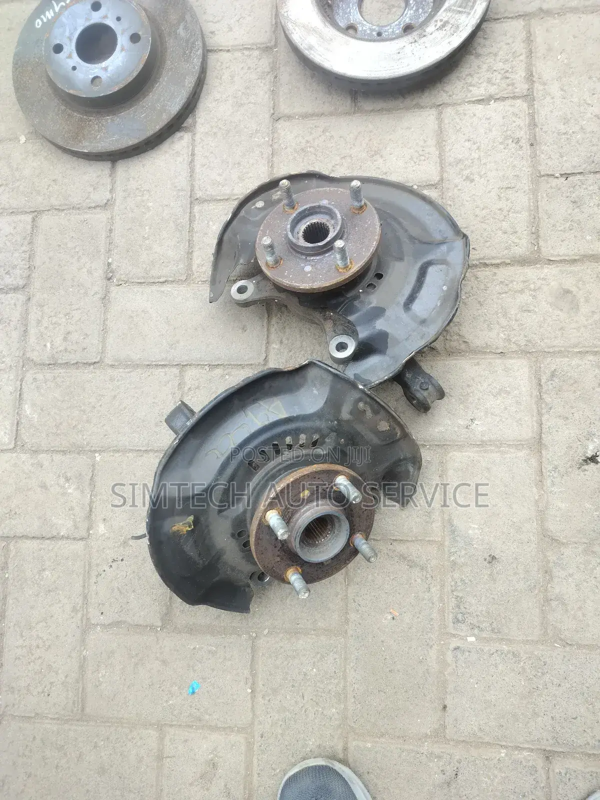 Toyota Aqua Hybrid Front Hub