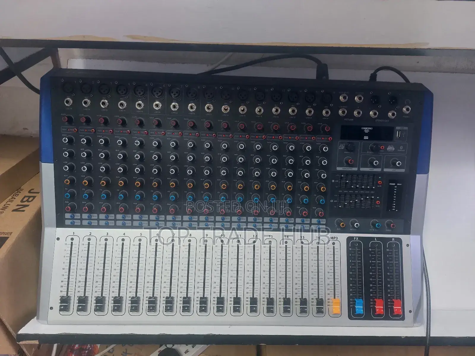 Soundcraft KV-160 16CH Mixer