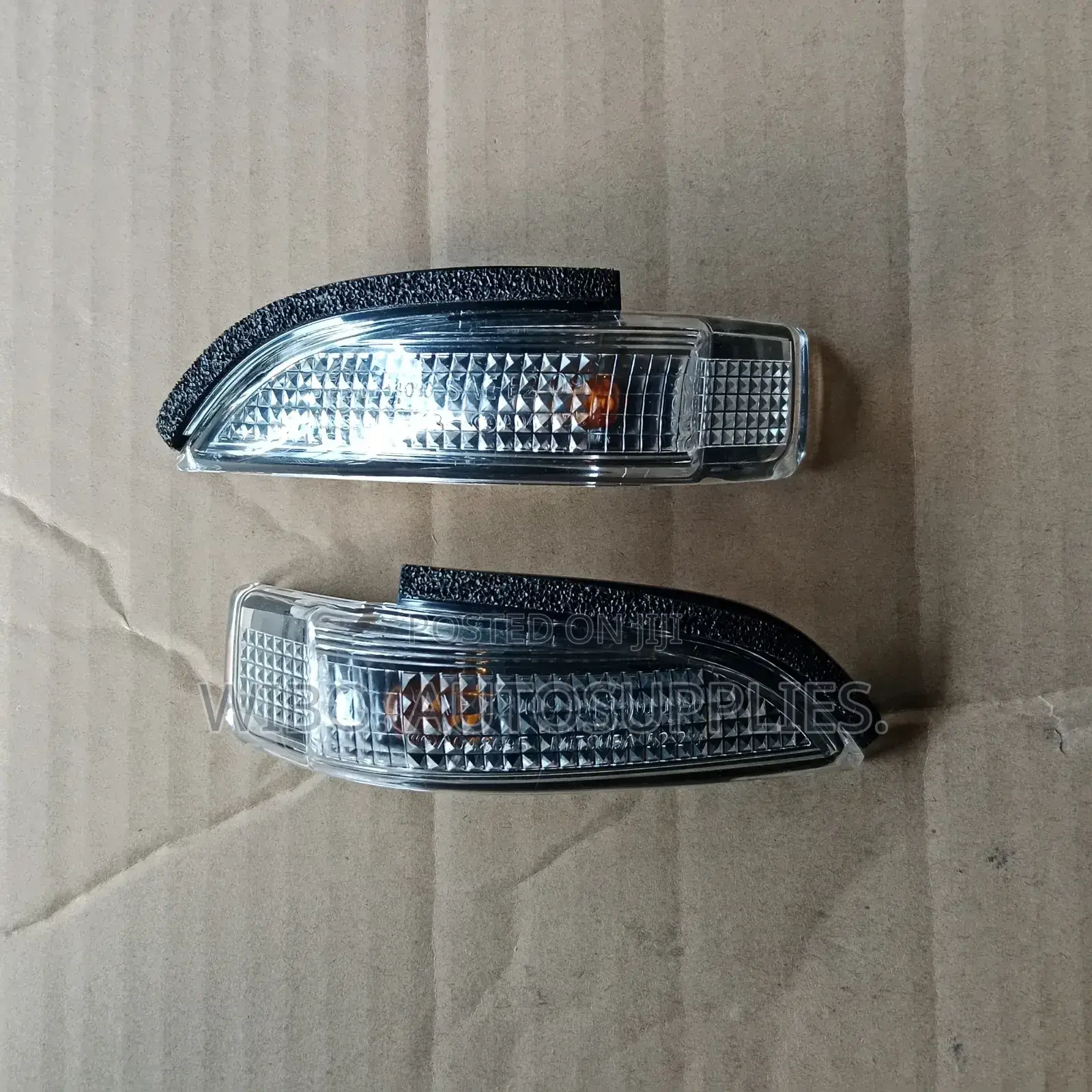 Toyota Fielder/Axio/Vitz/Premio Side Mirror Indicator Lights