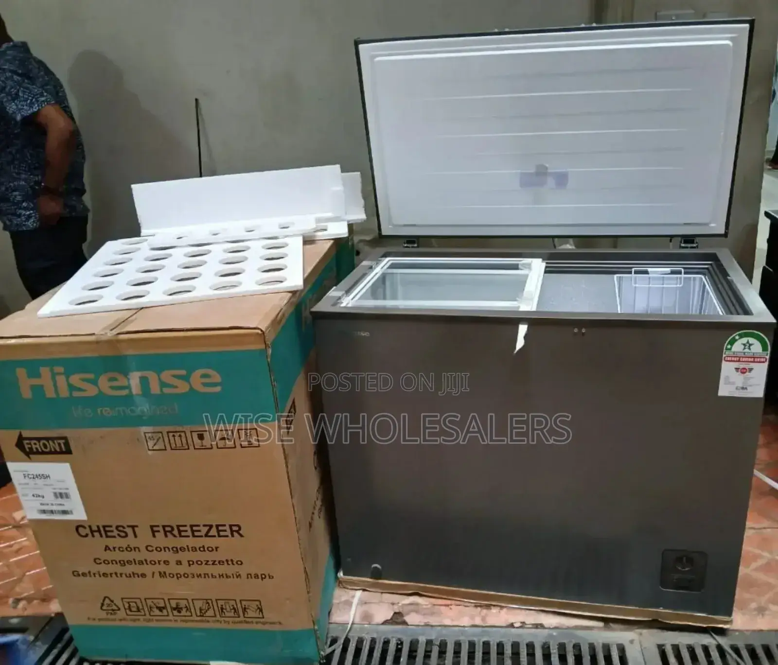 * Hisense FC245SH 245L Chest Freezer* 