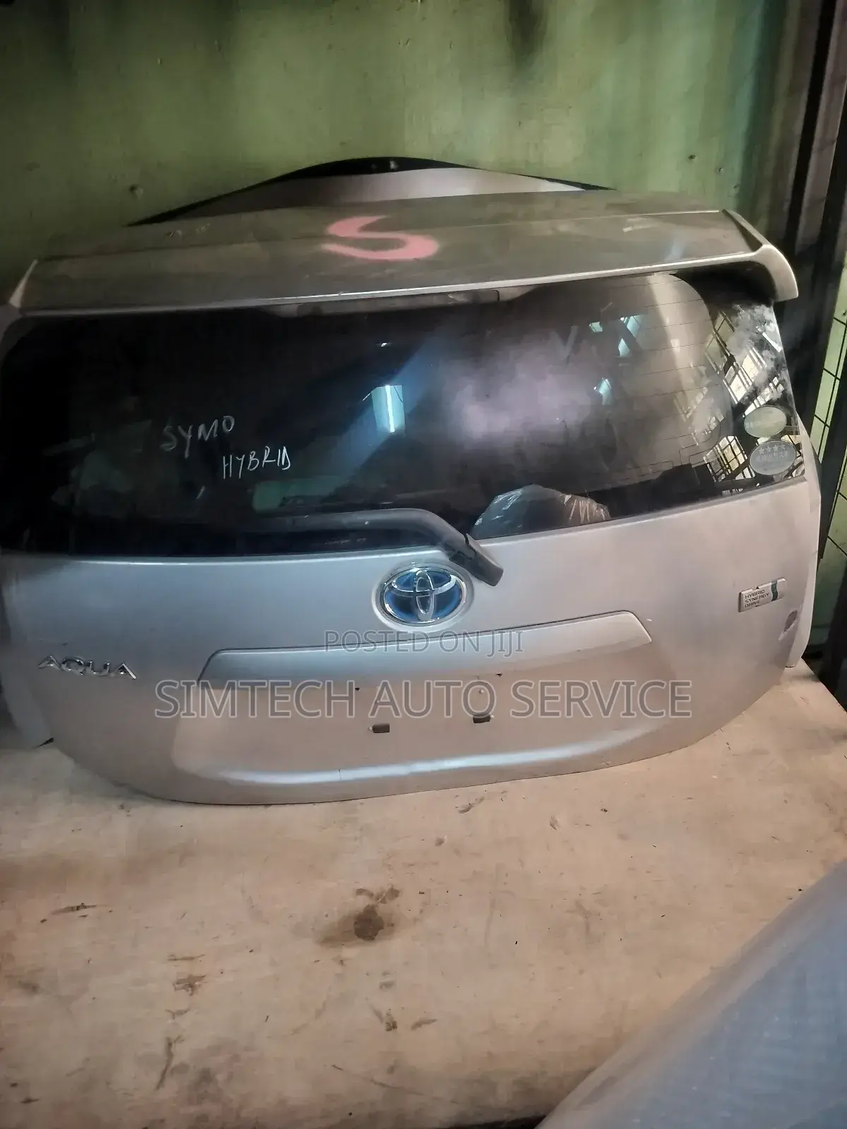 Toyota Aqua Hybrid Boot