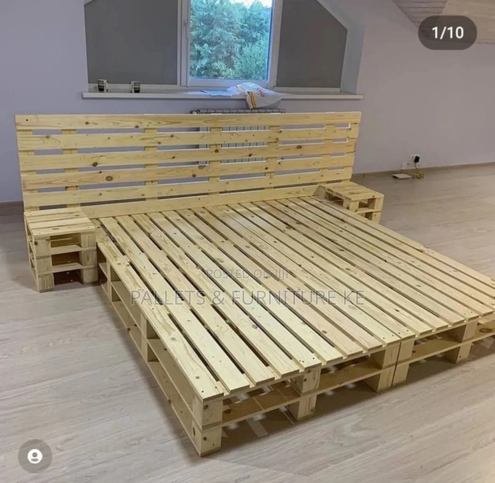 Charming/Well Made/ Comfortable Natural Bed