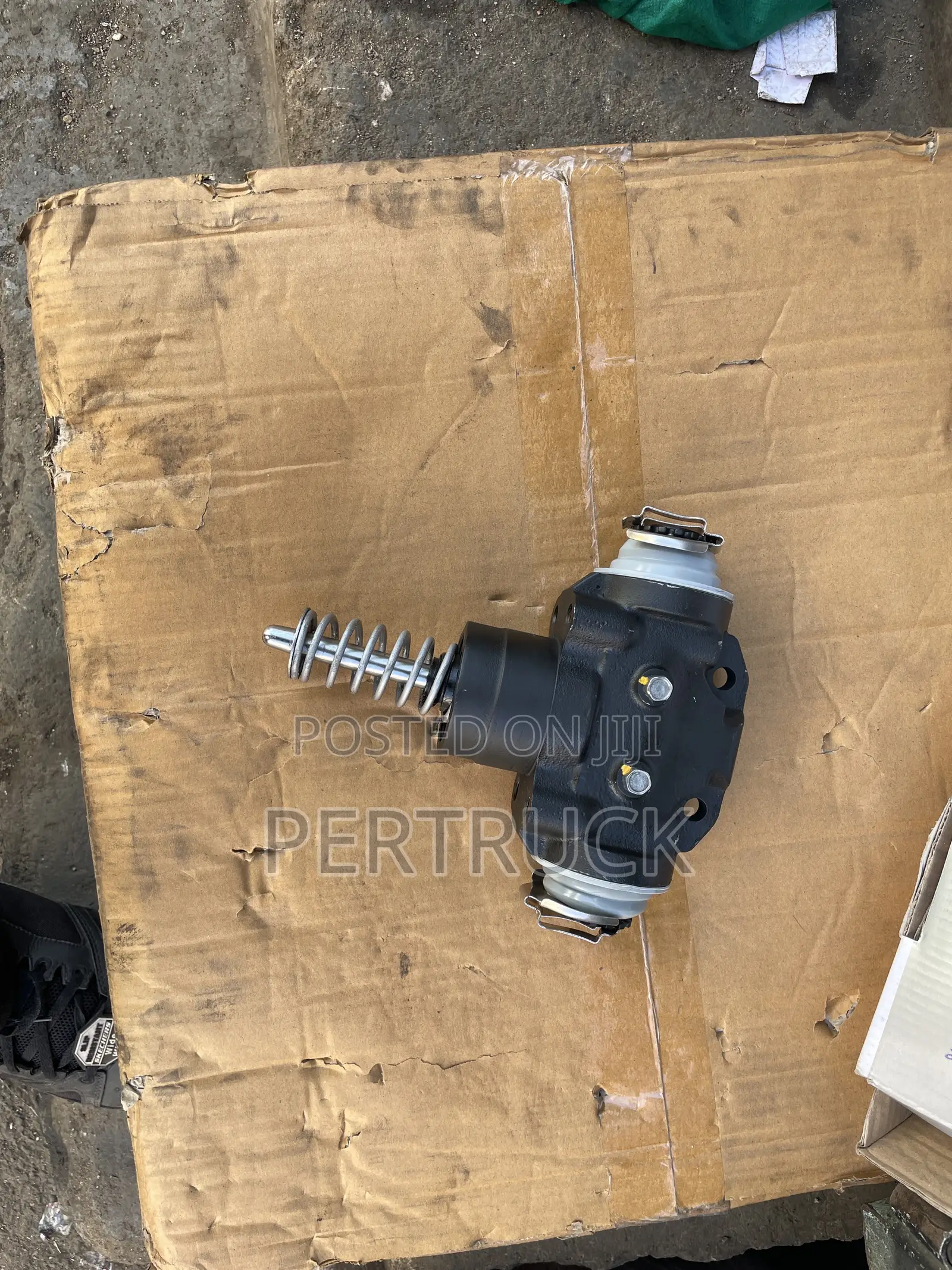 Wheel Cylinder Front Leyland Daf Ex Military Available