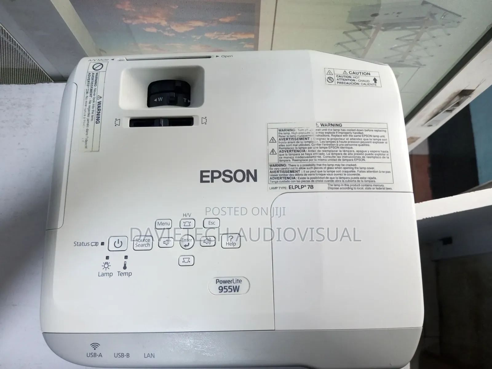 Xuk - EPSON Powerlite 955W