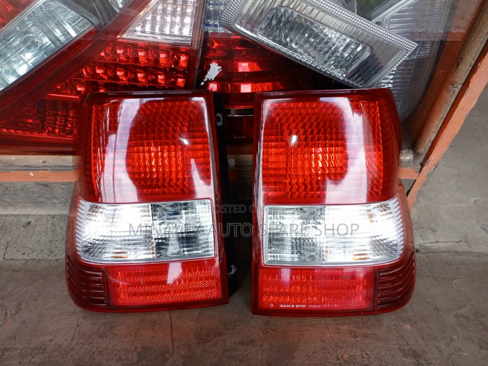 Mitsubishi Pajero Io Backlights