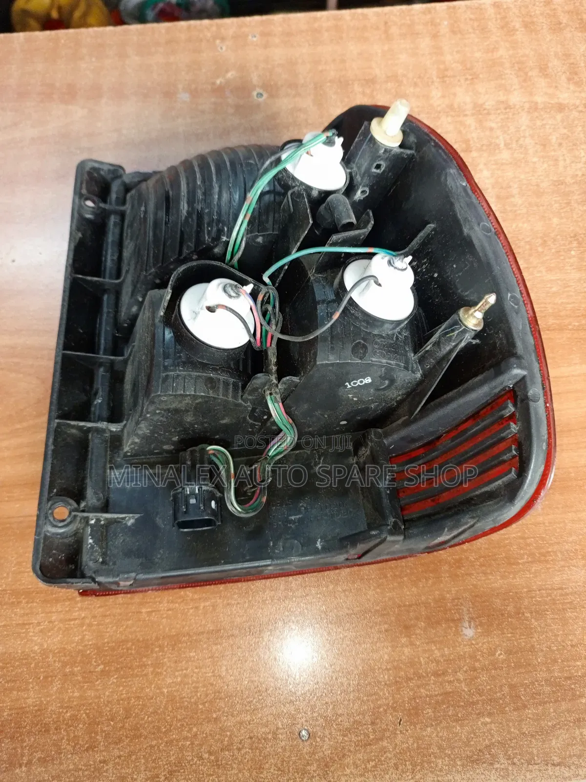 Lhs Ex-japan Backlight Pajero Io Complete With Bulbs
