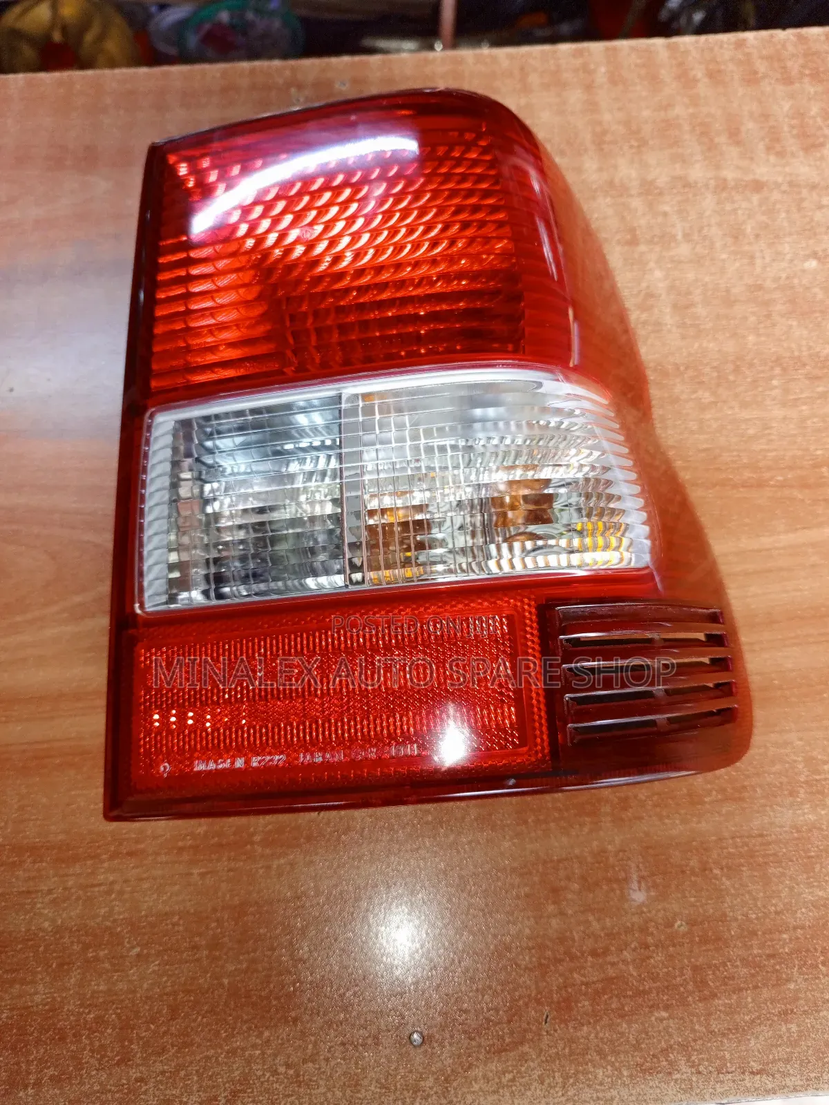 Rhs Backlight Mitsubishi Pajero Io Complete With Bulbs