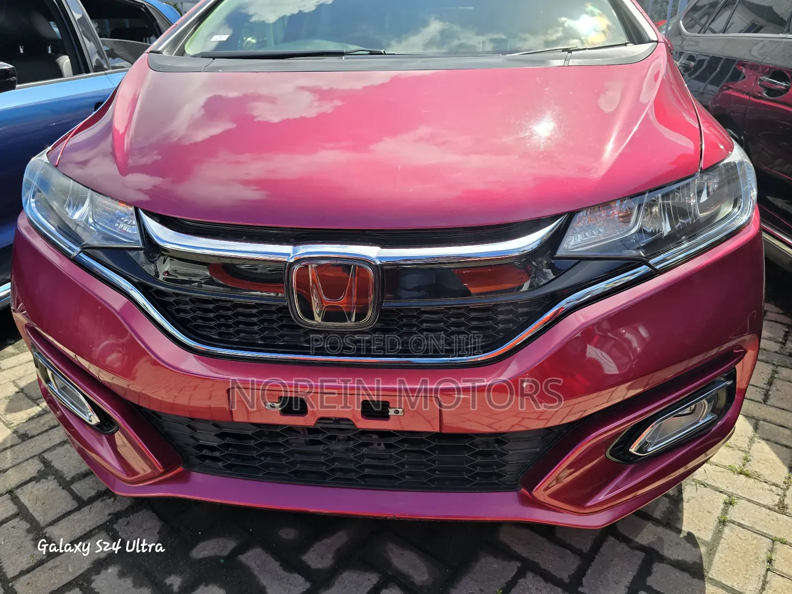 Honda Fit 2018 Pink
