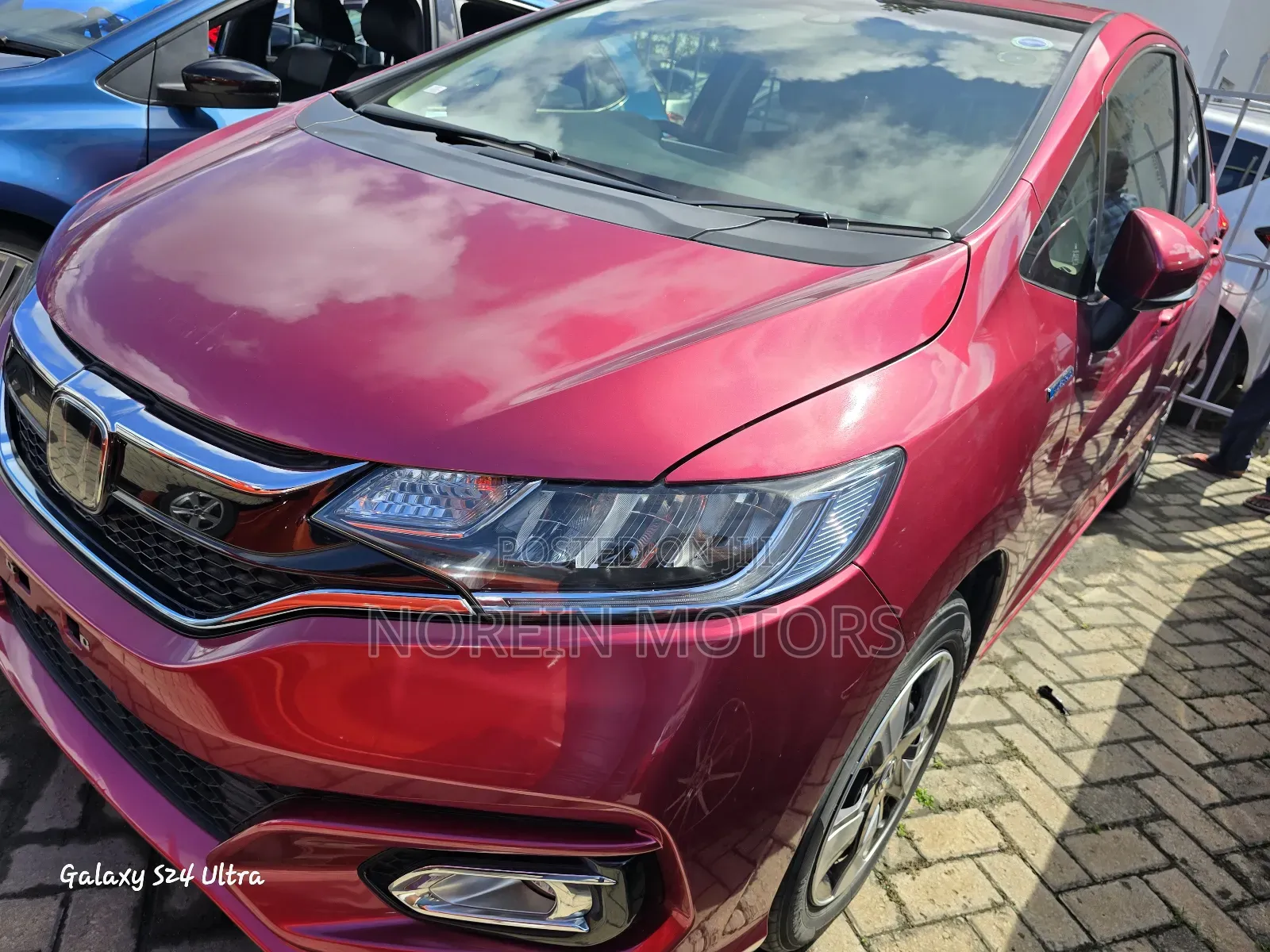 Honda Fit 2018 Pink