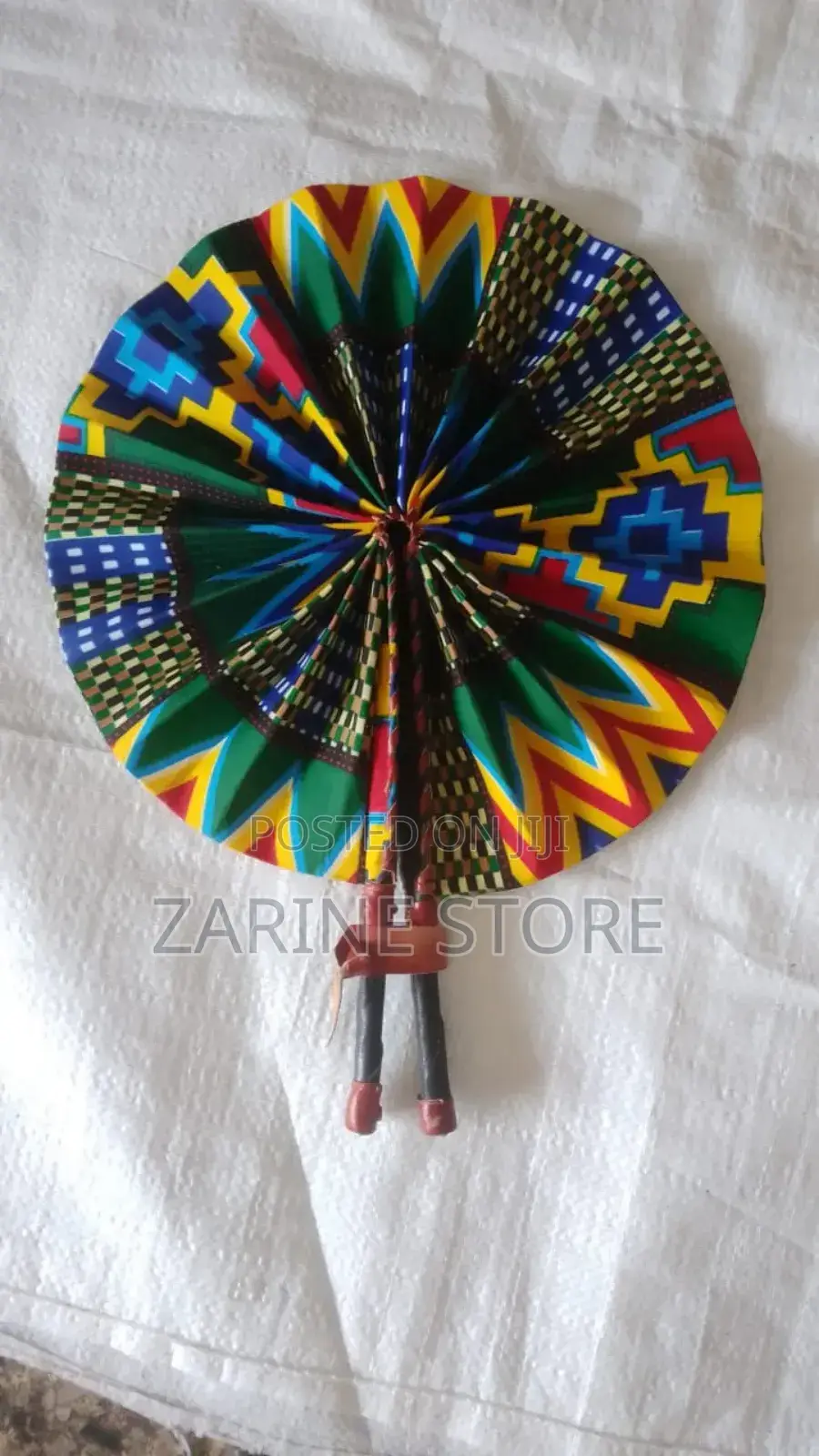 Handheld Cooling Fan Is Portable and Easy to Hold With Hand