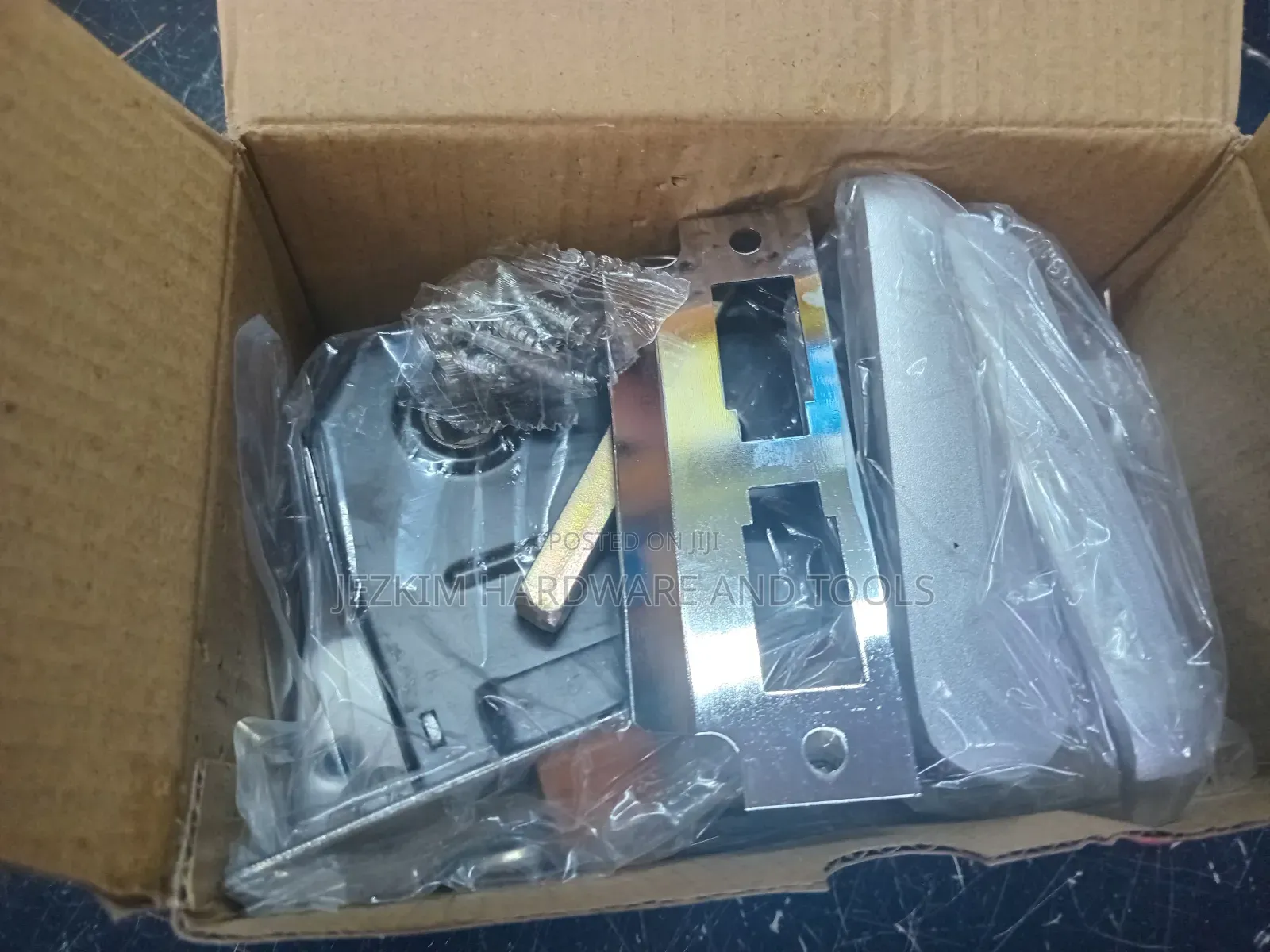 Union Lock Aluminium Handles