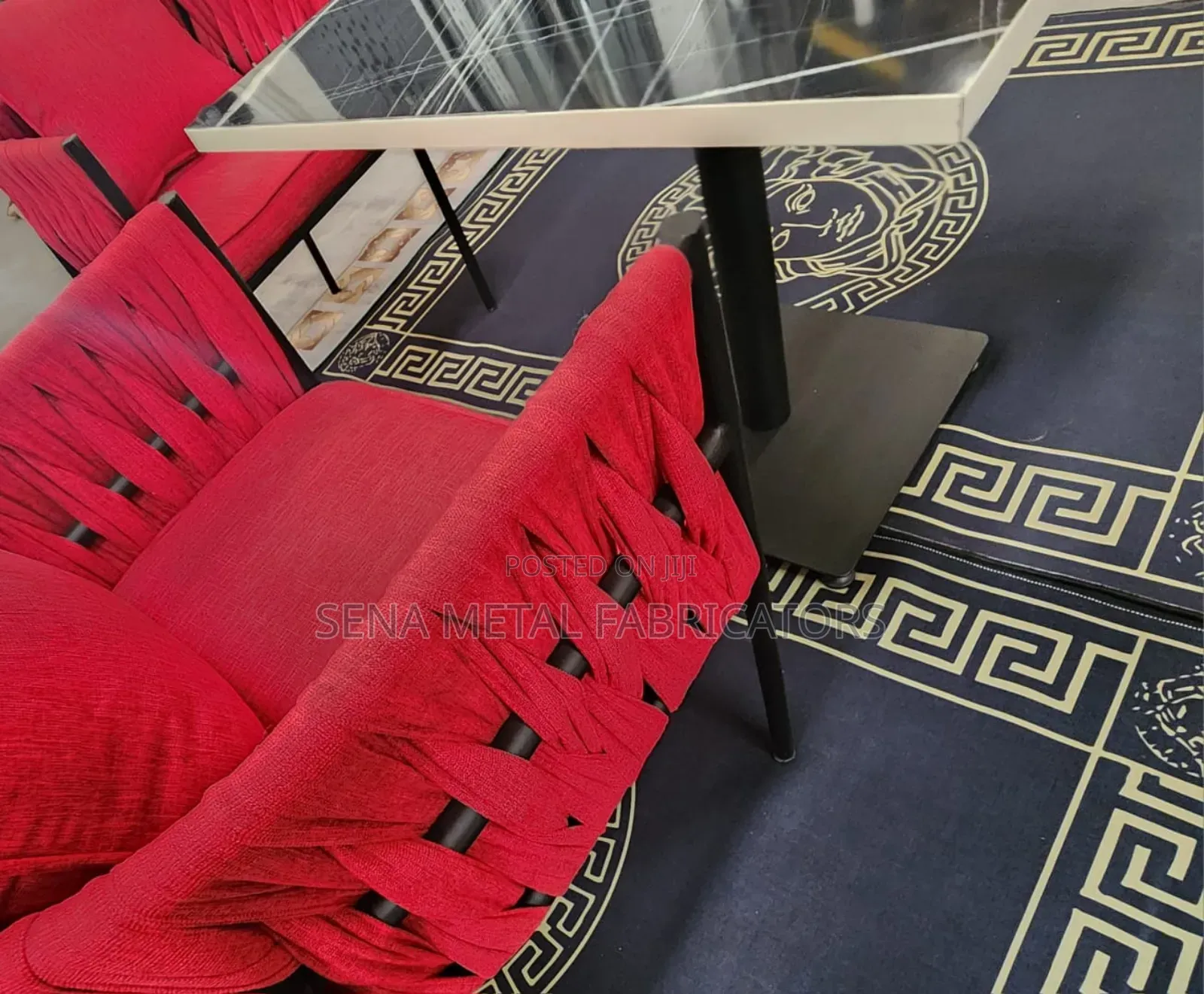 High-Quality Restaurant Set /Dining Chairs of 4.