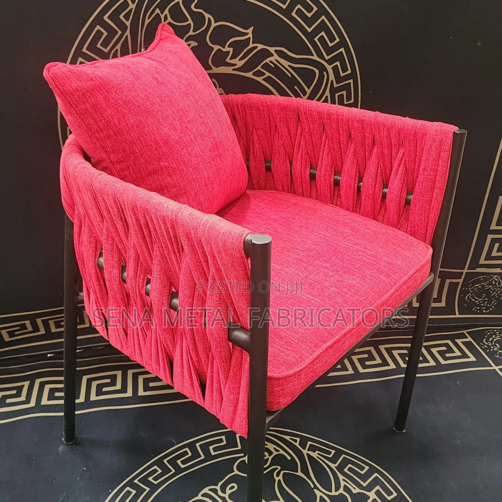 High-Quality Restaurant/Home and Hotel Chairs.