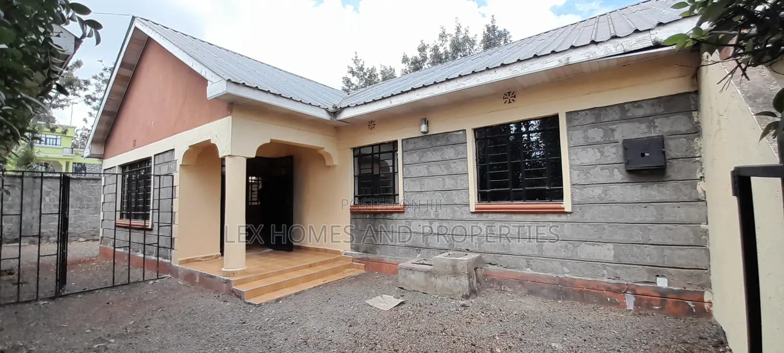 3bdrm Bungalow in Nkoroi for sale