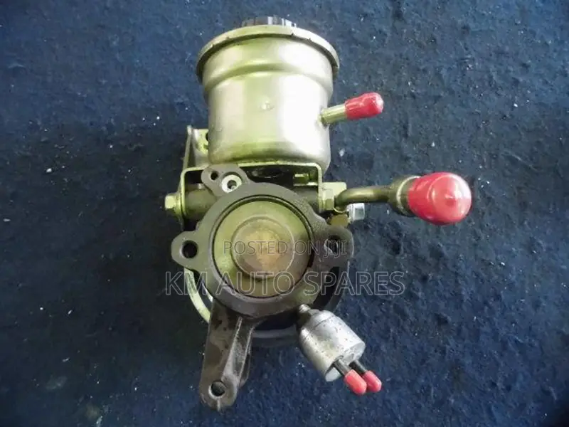 Toyota 7a Power Steering Pump for Corolla, Spacio, Sprinter.