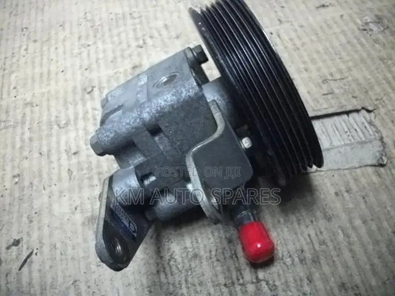 Nissan QR25 Power Steering Pump for Xtrail, Teana, Elgrand.
