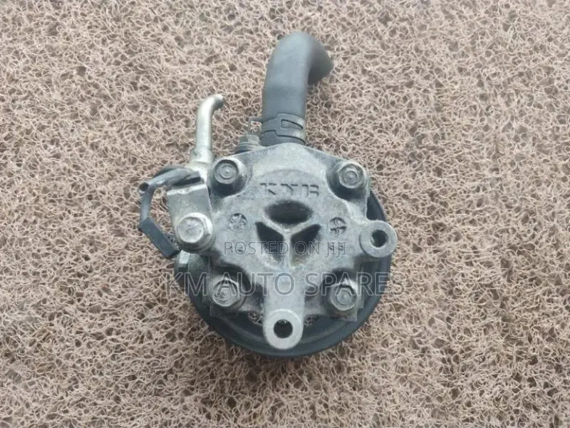 Mitsubishi 4b11 Power Steering Pump for Lancer, Rvr, Asx.