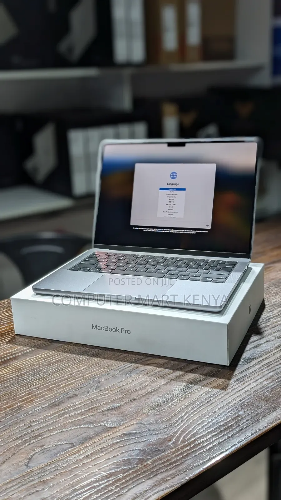 New Laptop Apple MacBook Pro 16GB Apple M3 SSD 1T