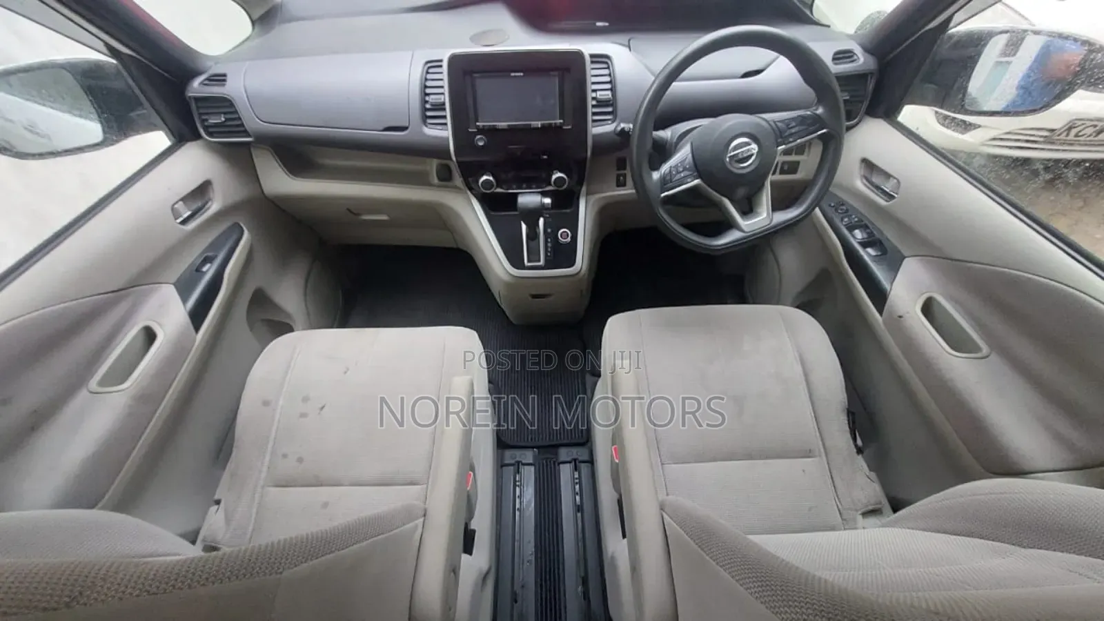 Nissan Serena 2017 White