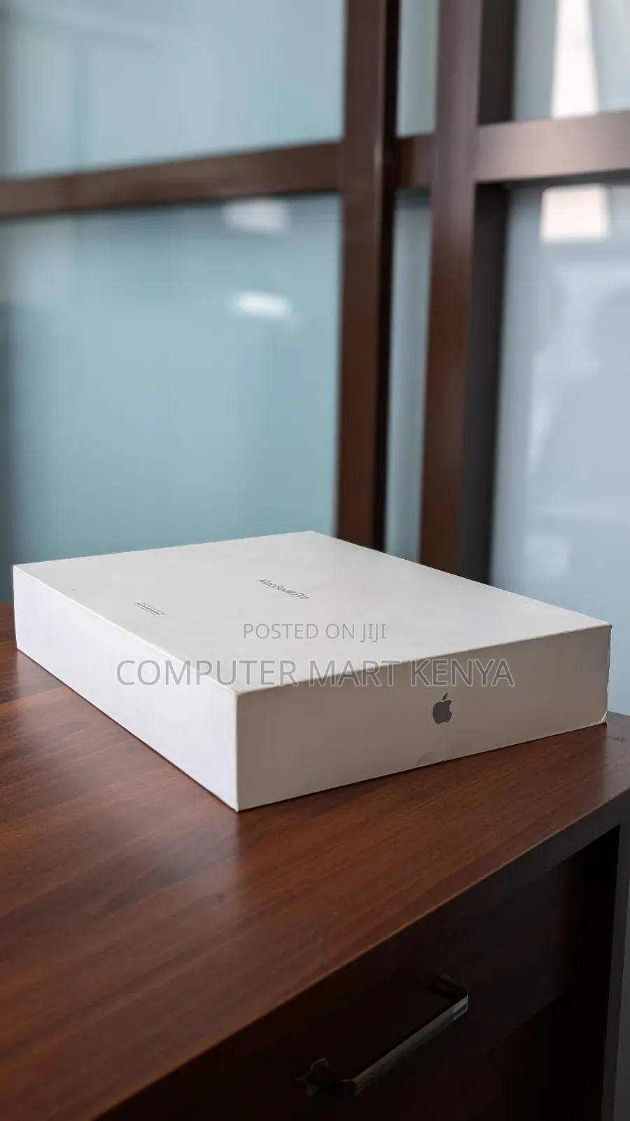 New Laptop Apple MacBook Pro 64GB Apple M3 Max SSD 2T