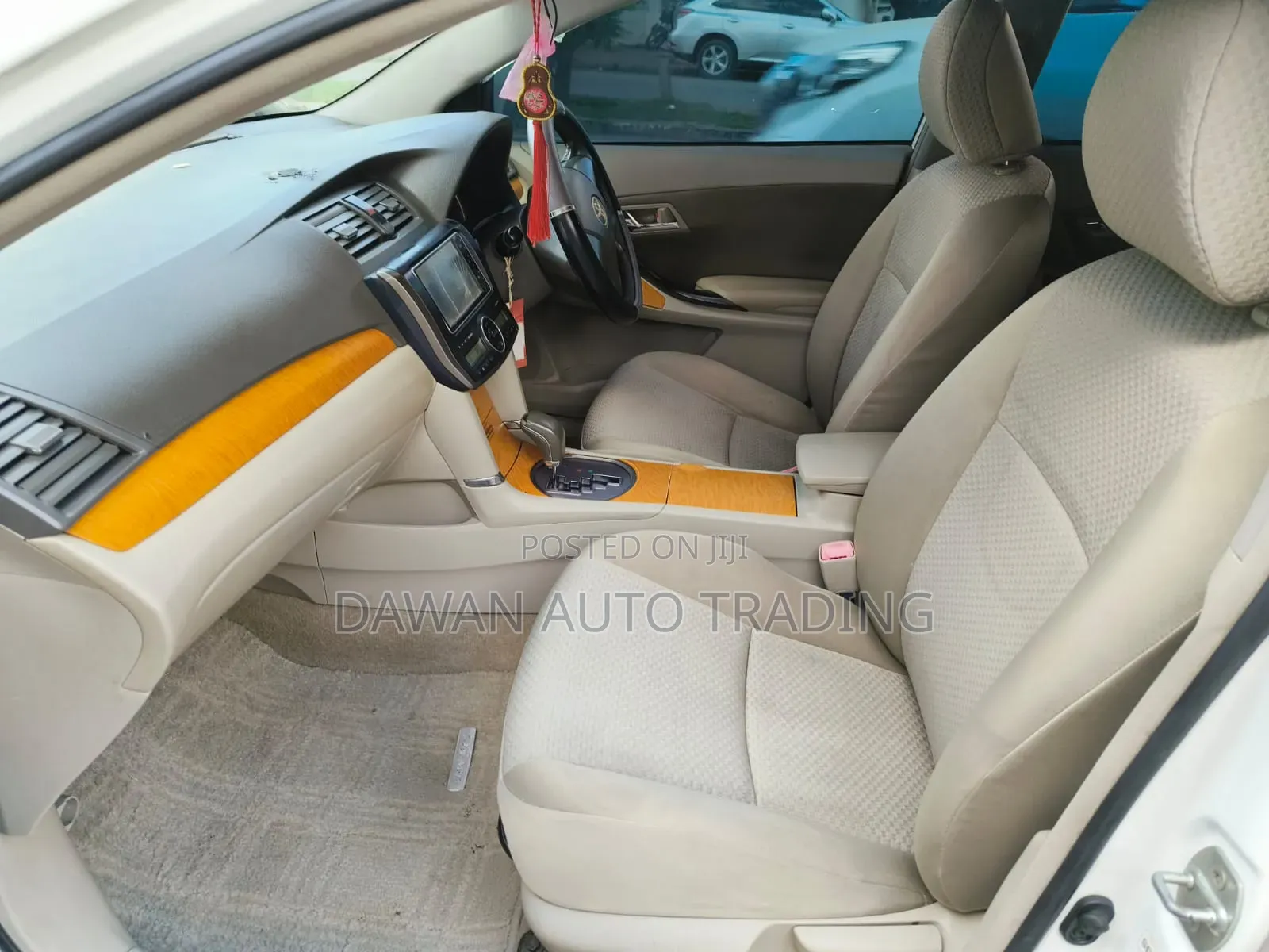 Toyota Premio 2010 White