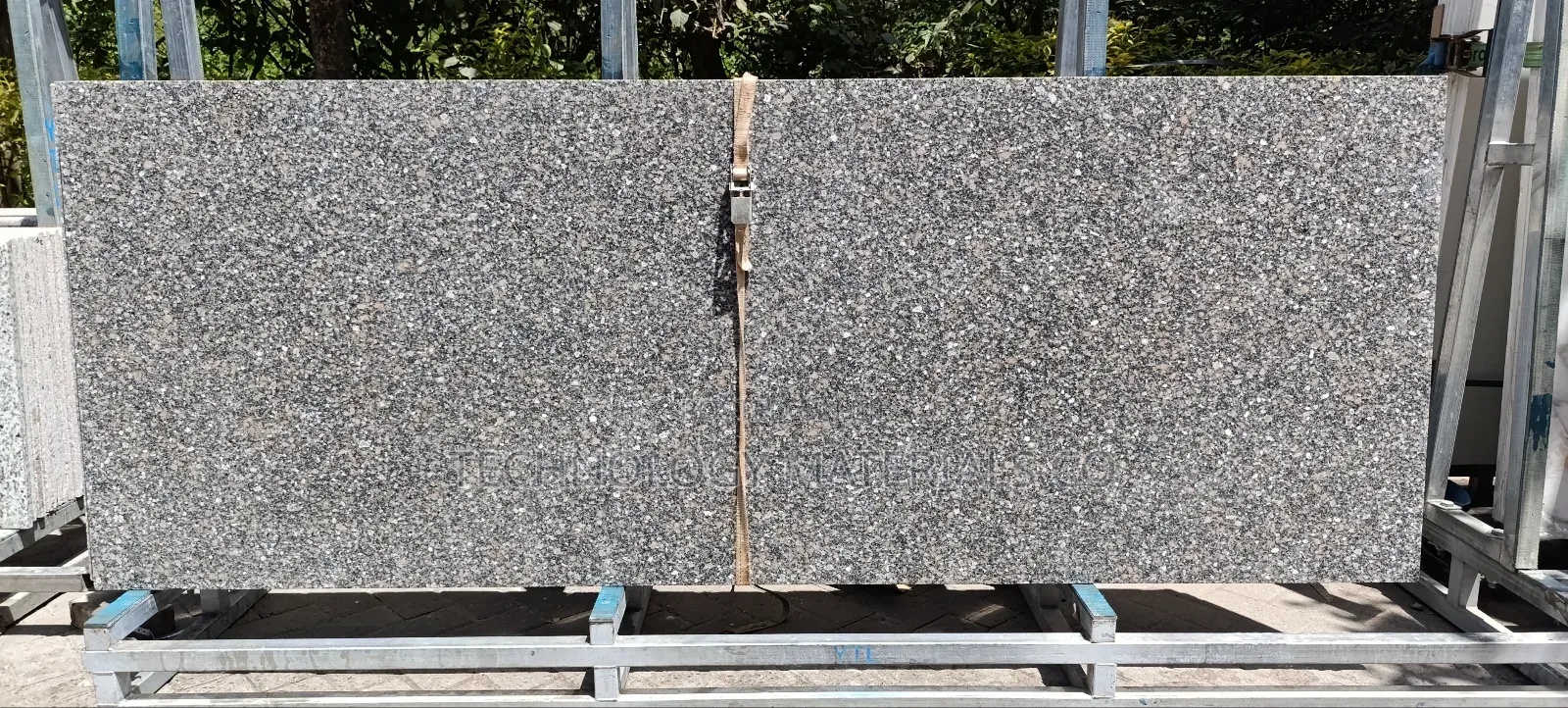 Gyandolla Island Granite(8ft * 2.9ft * 18mm)