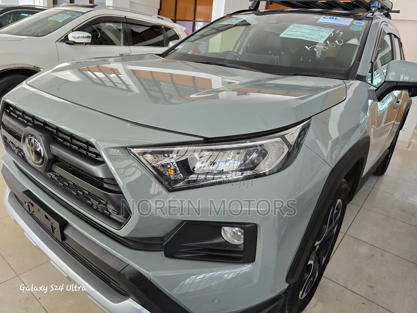 Toyota RAV4 2021 Green
