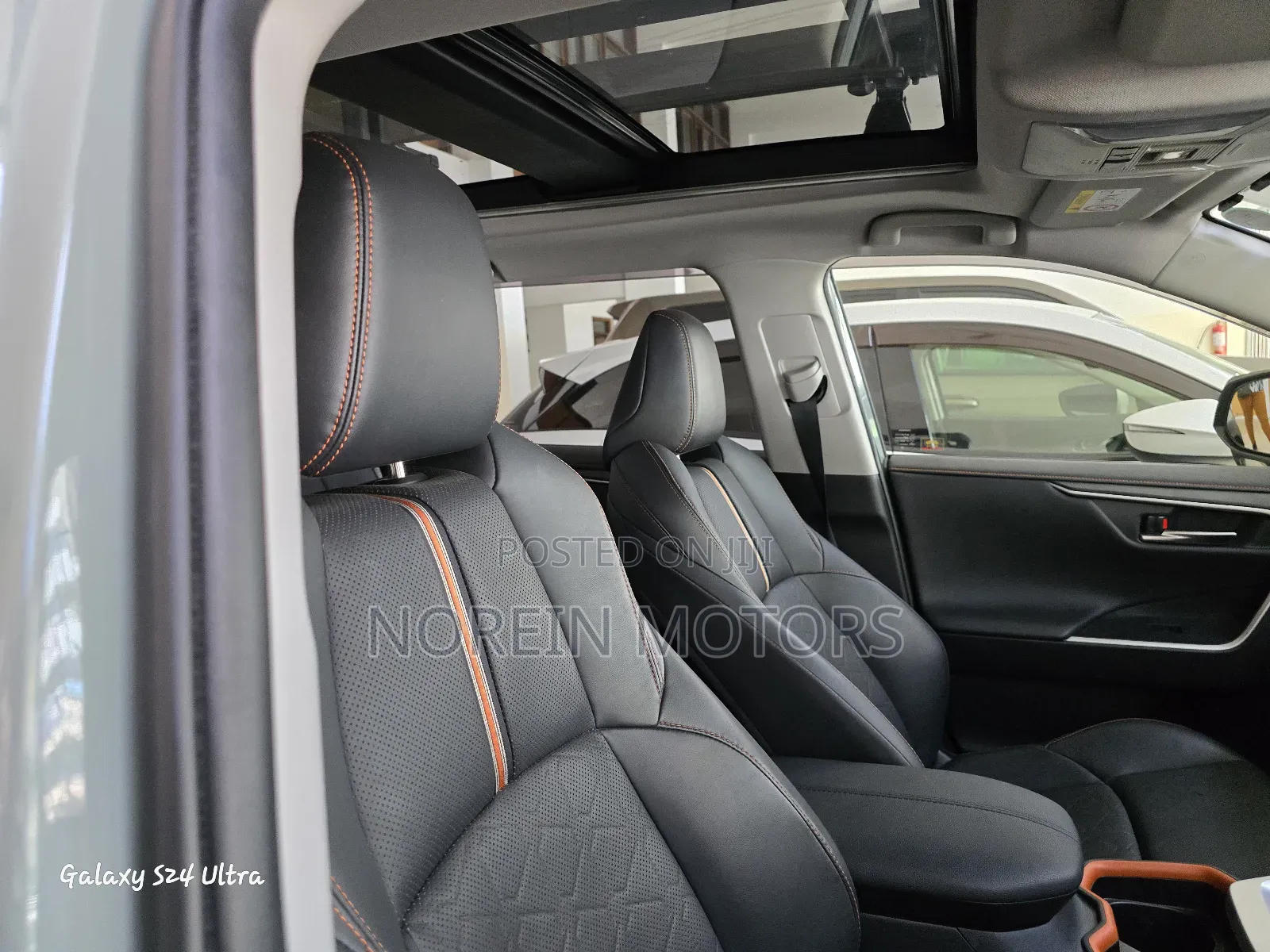 Toyota RAV4 2021 Green