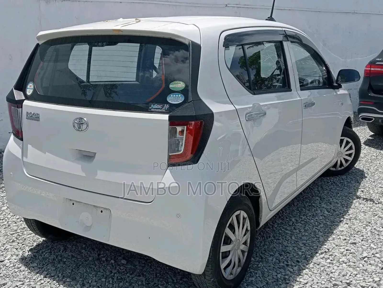 Toyota Pixis 2018 White