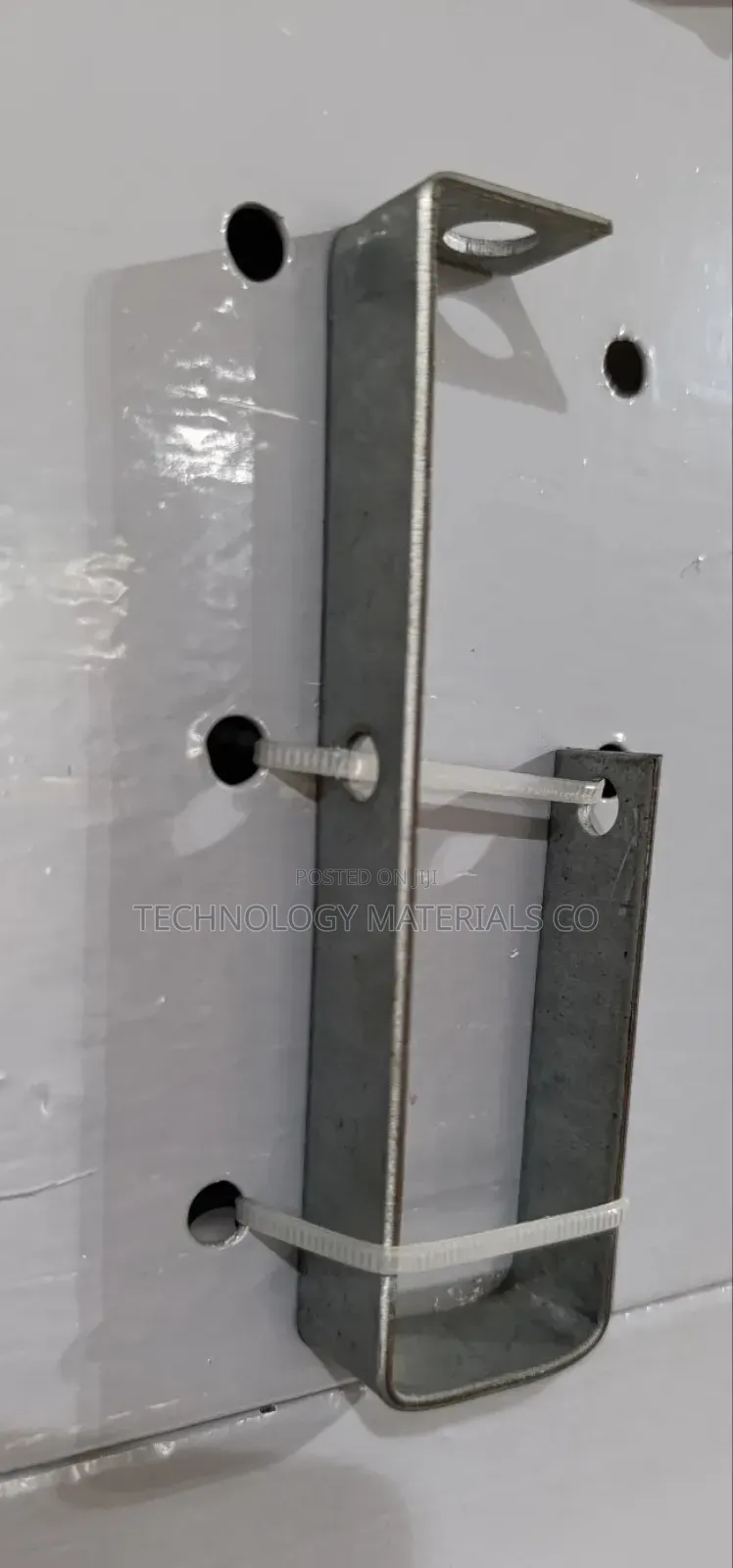 Gypsum Metal Bracket.