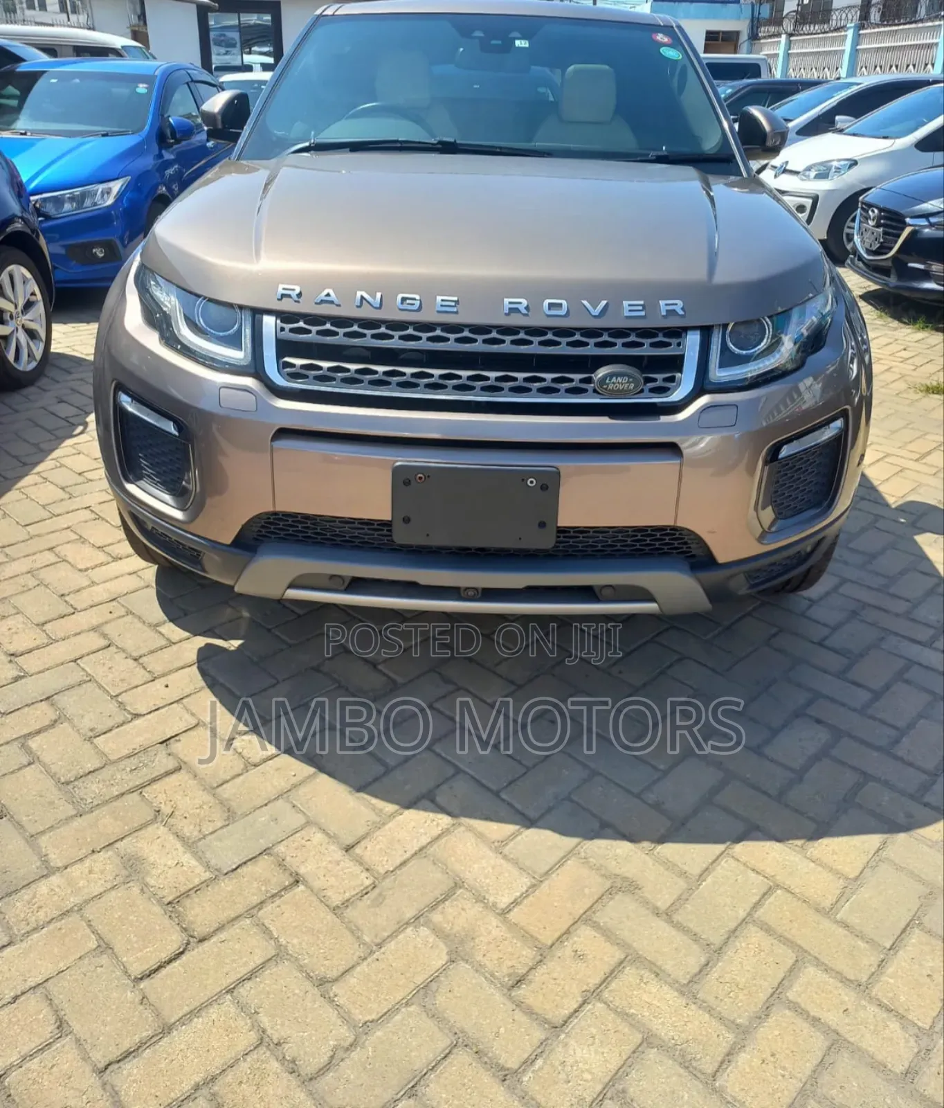 Land Rover Range Rover Evoque HSE 4x4 5-Door 2017 Brown
