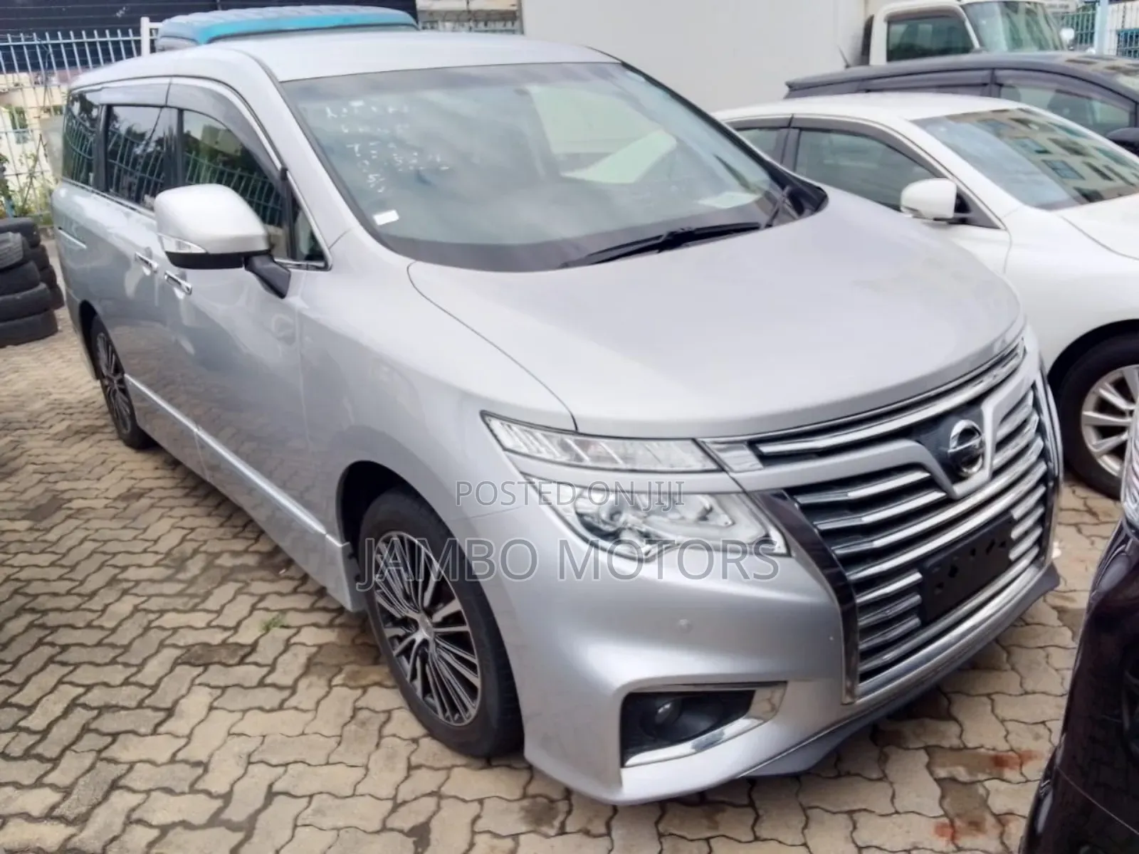 Nissan Elgrand 2016 Silver