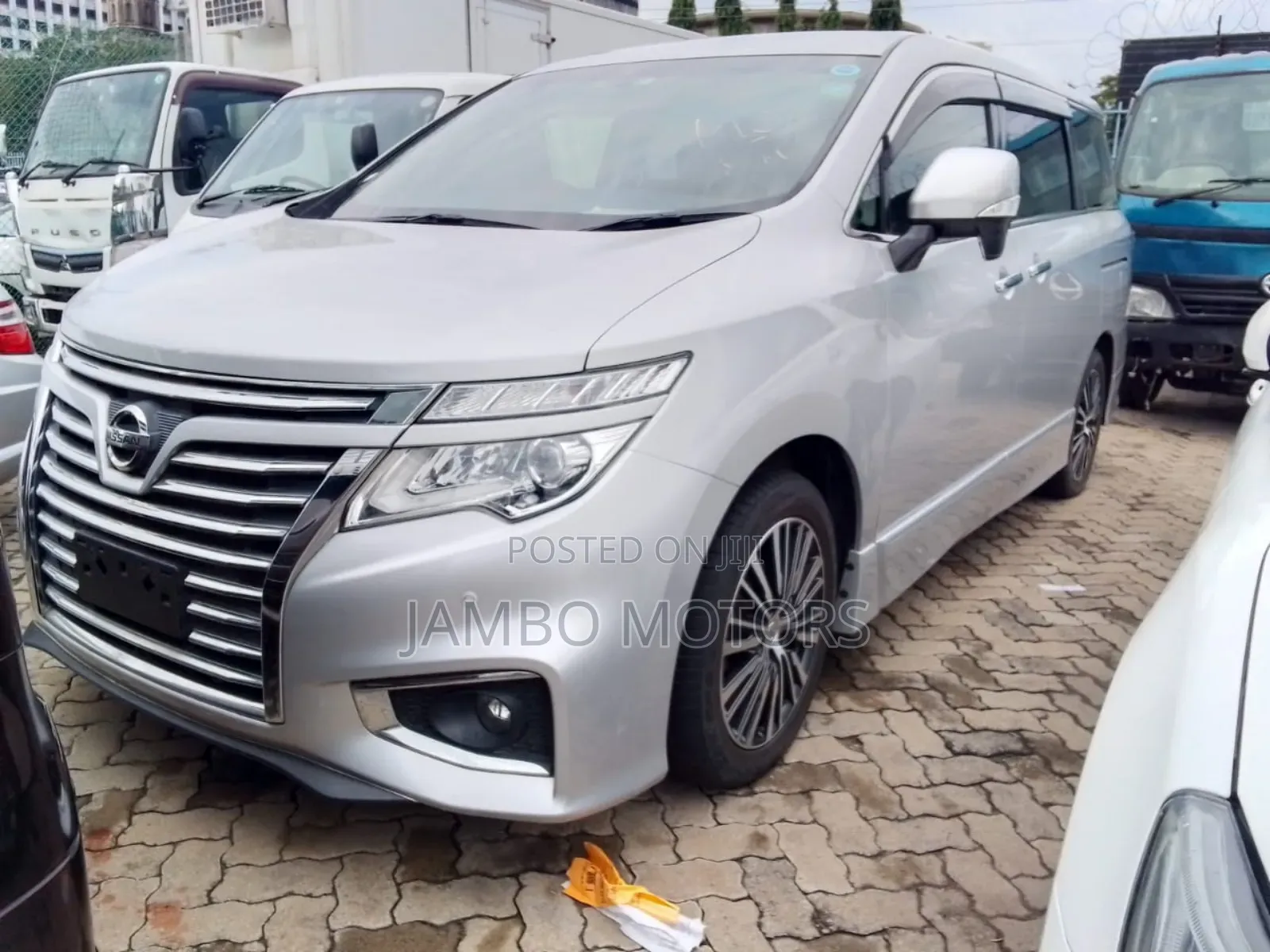 Nissan Elgrand 2016 Silver