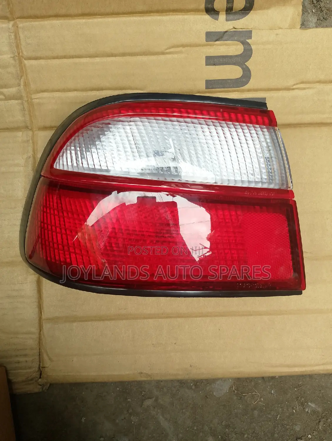 Nissan Sunny B14 Tail Lamp
