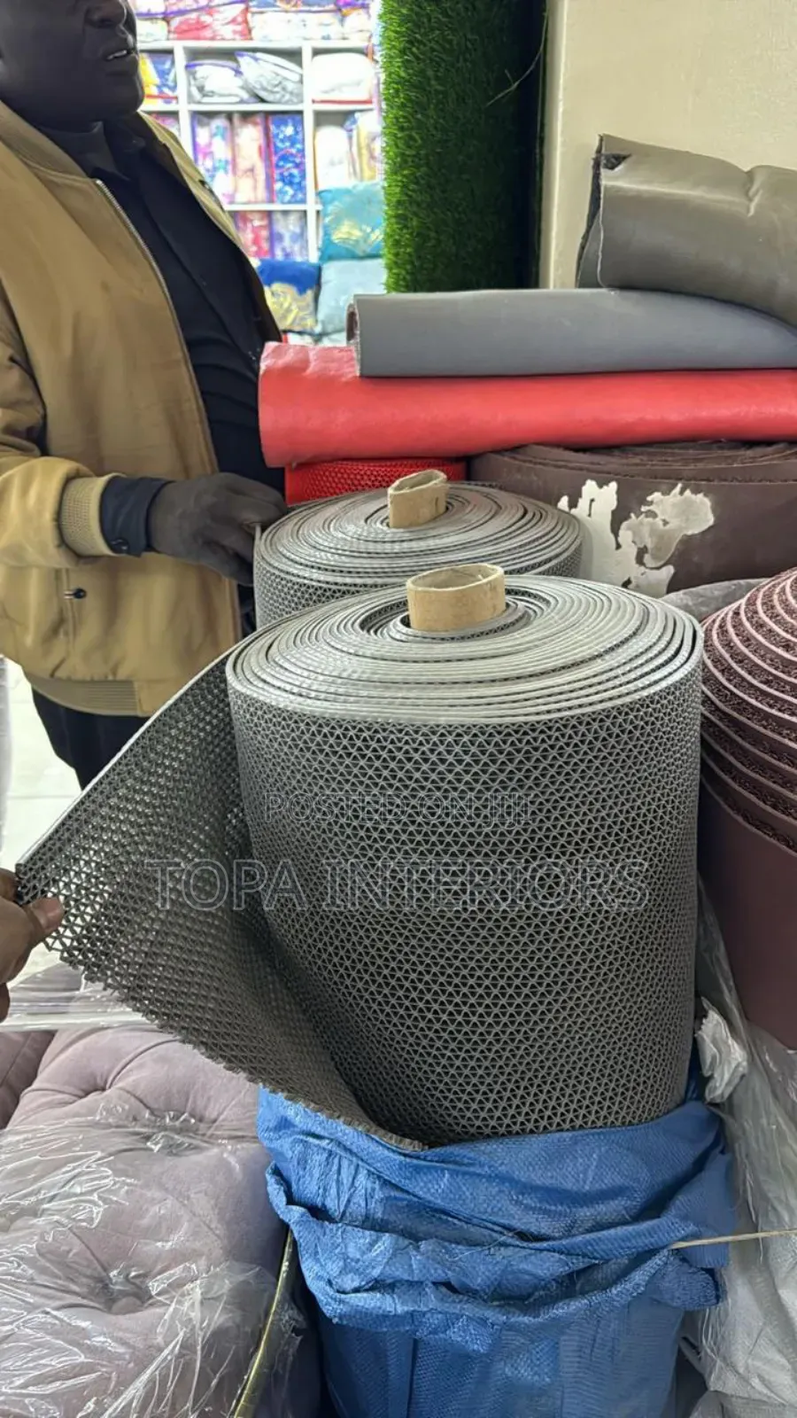 Perforated Grey PVC Antislip Mats Porous Bathroom Mats