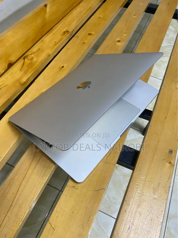 Laptop Apple MacBook Pro 8GB Apple M1 SSD 256GB