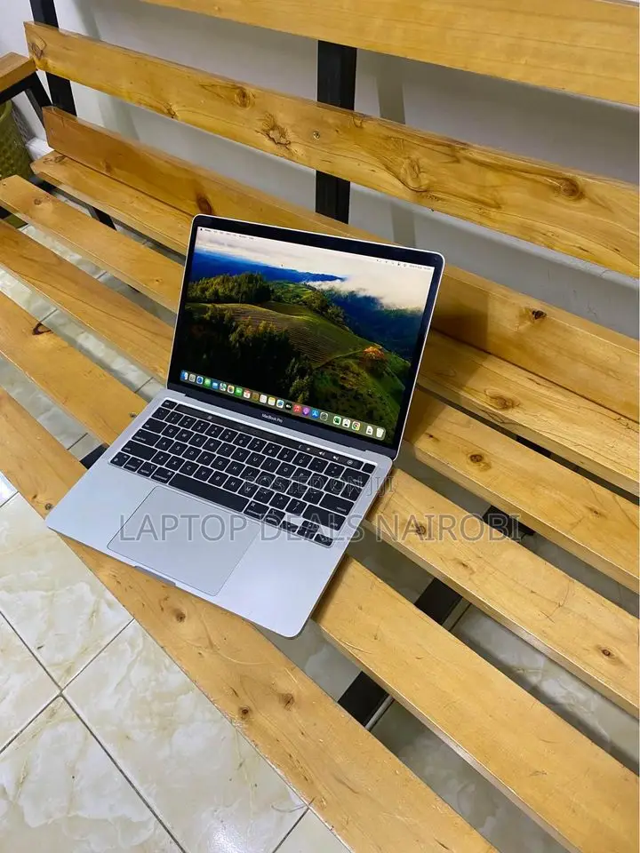 Laptop Apple MacBook Pro 8GB Apple M1 SSD 256GB