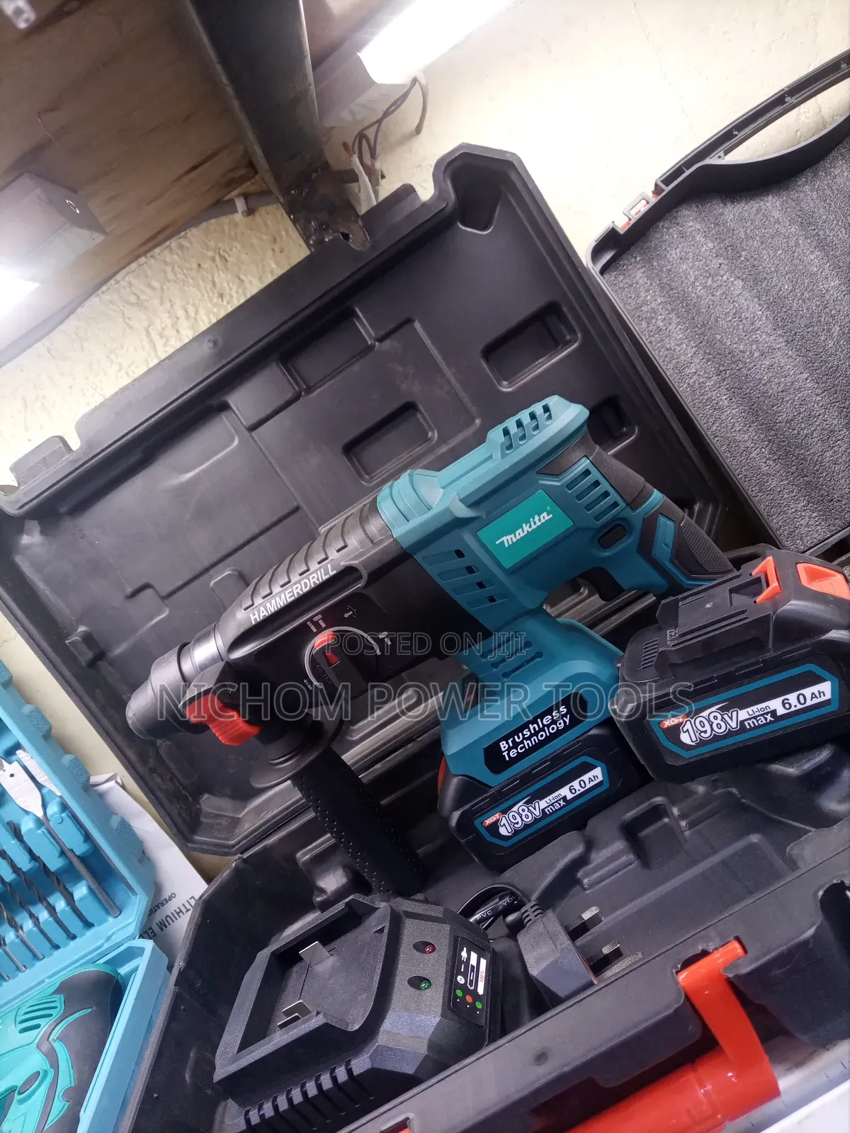 Makita 198v Cordless Rotary Hammerdrill