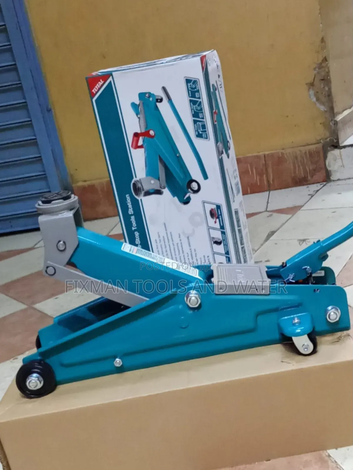 NEW Total Hydraulic Floor Jack 3 Ton