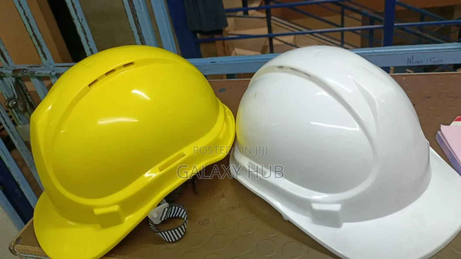 Hard Construction Helmet Yellow And White