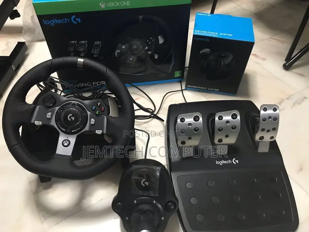 Logitech G920 Driving Force Racing Wheel - USB^ G920