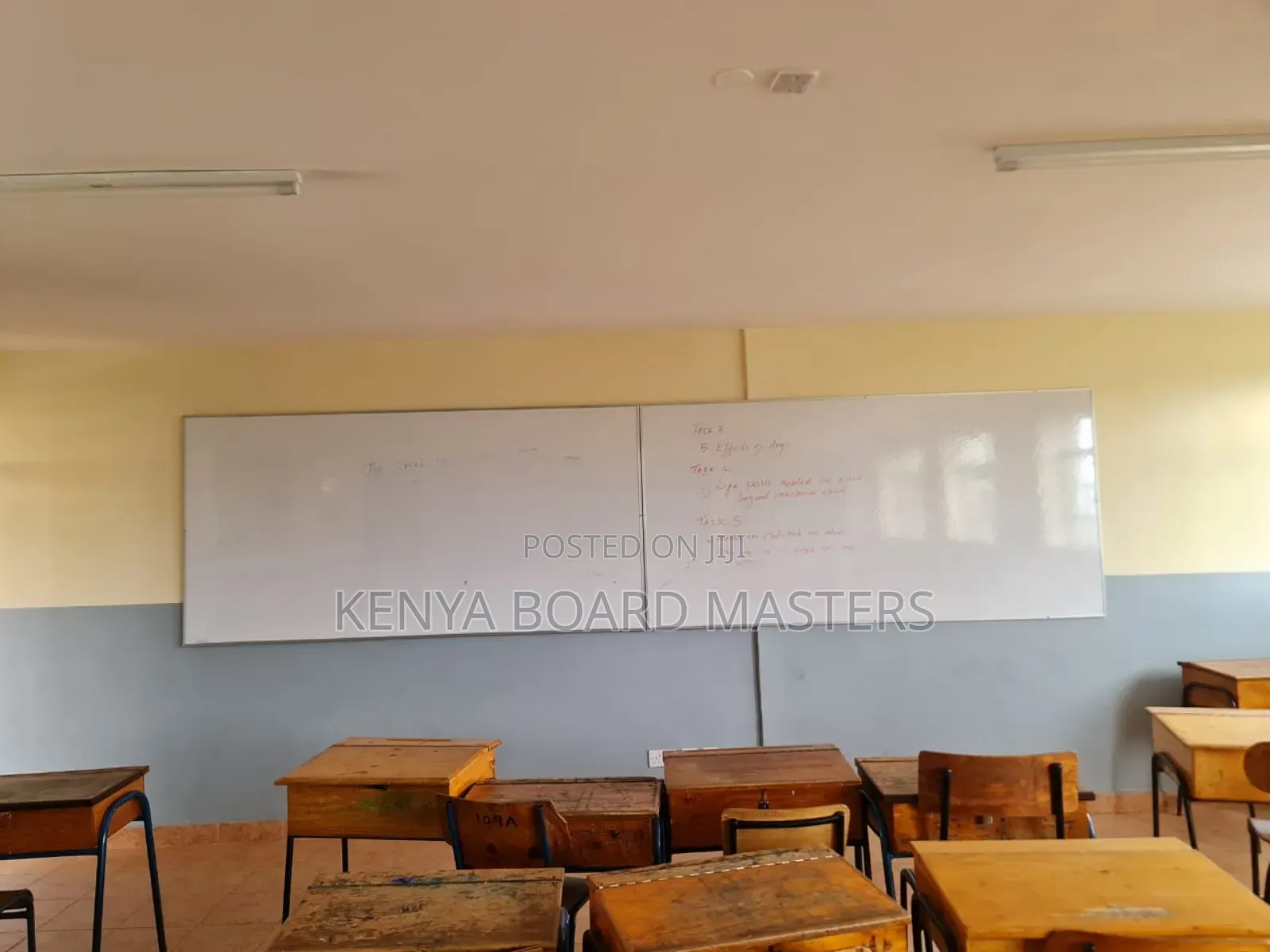 Stain-Resistant Whiteboards√√White Boards on Offer