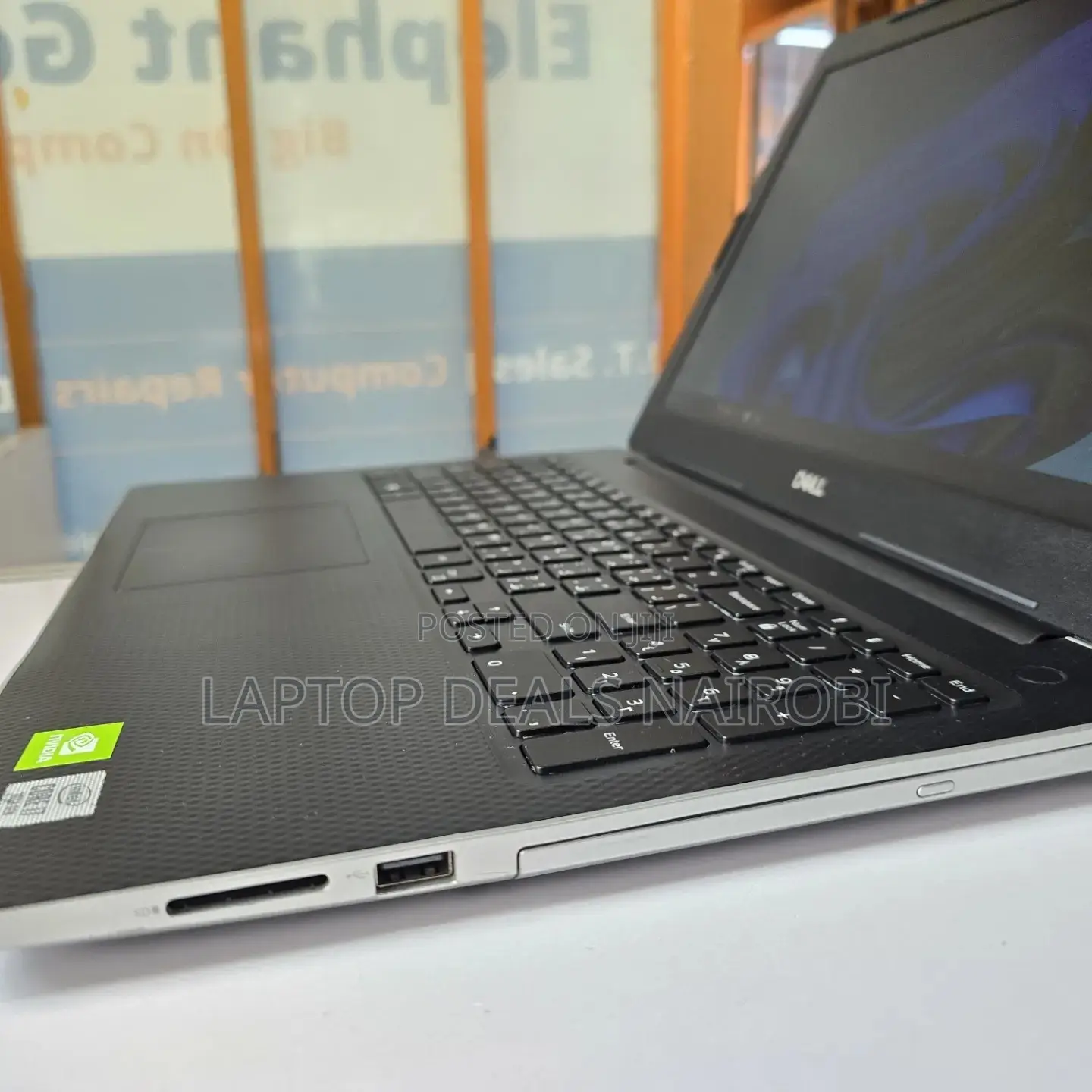 Laptop Dell Inspiron 15 3593 16GB Intel Core I5 SSD 256GB