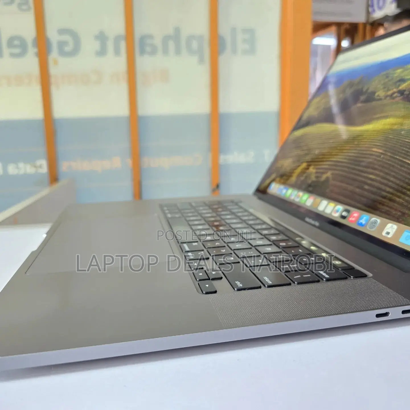 Laptop Apple MacBook Pro 2019 32GB Intel Core I7 SSD 512GB