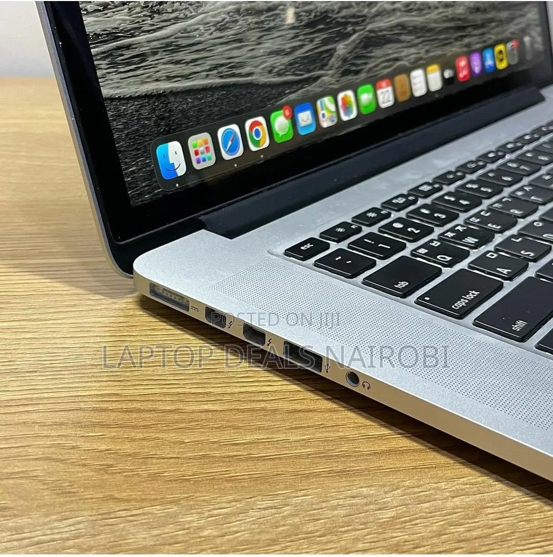 Laptop Apple MacBook Pro 2015 16GB Intel Core I7 SSD 512GB