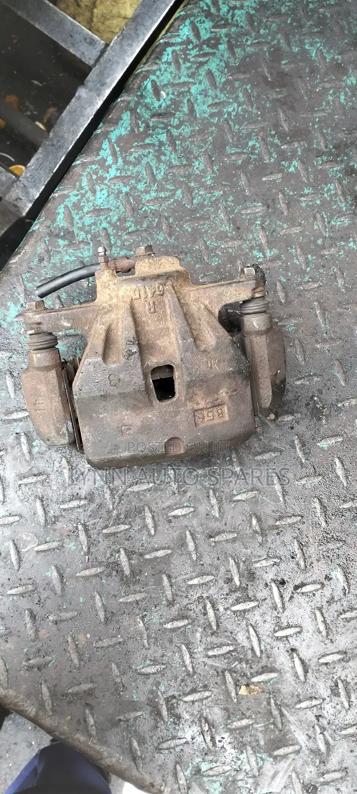Rear Brake Caliper Toyota Vellfire